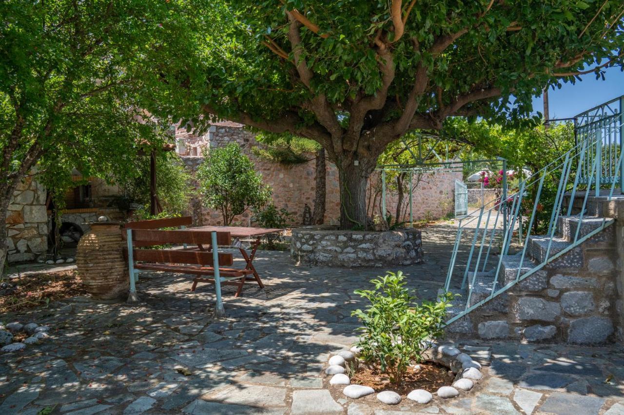 Villa Tranquil Stone Garden House Kalos Exterior foto